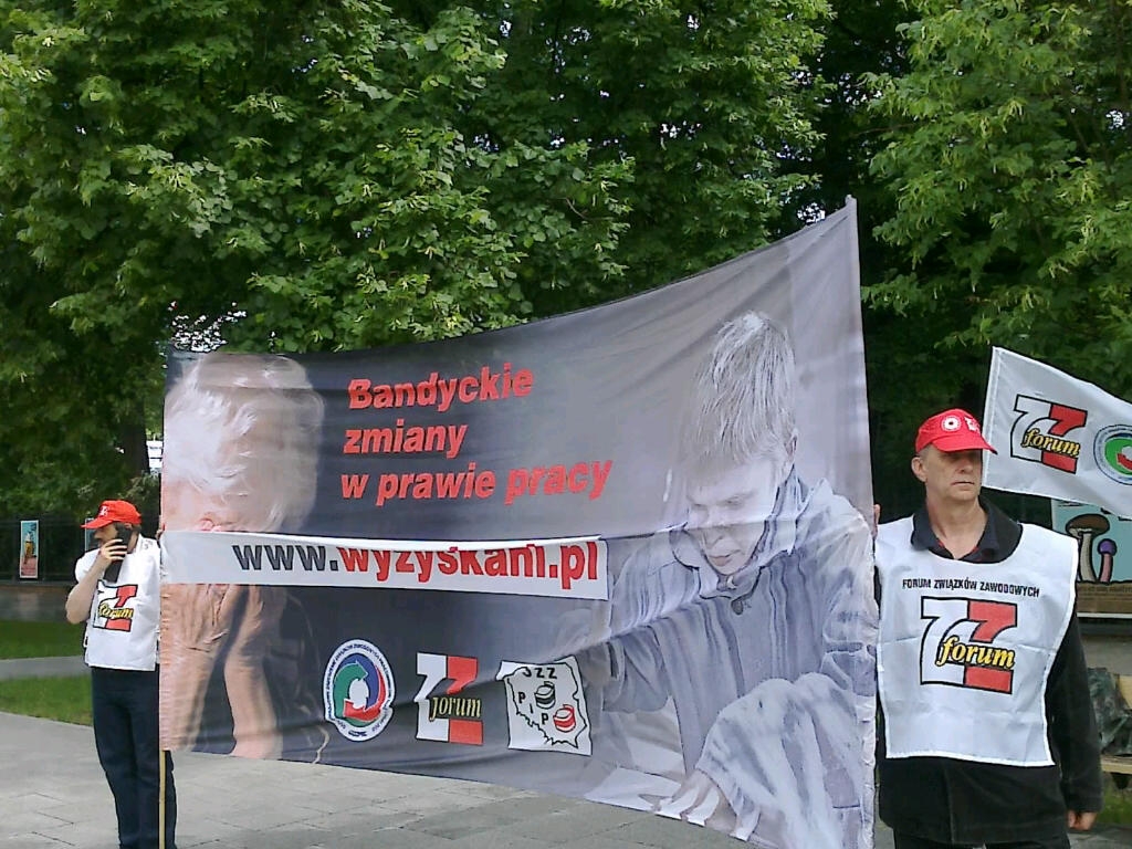 Thumbnail for the post titled: Trzeci tydzień protestujemy w Warszawie