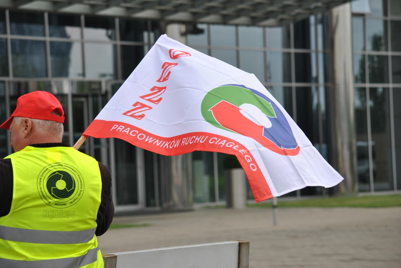 Thumbnail for the post titled: LIST OTWARTY Sekcji Zakładów Energetycznych