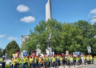 Thumbnail for the post titled: Pracownicy koksowni Częstochowa protestowali przed Sejmem. Nie chcą płacić daniny solidarnościowej