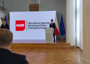 Thumbnail for the post titled: NABE wczesną jesienią. Podpisano ważne dokumenty